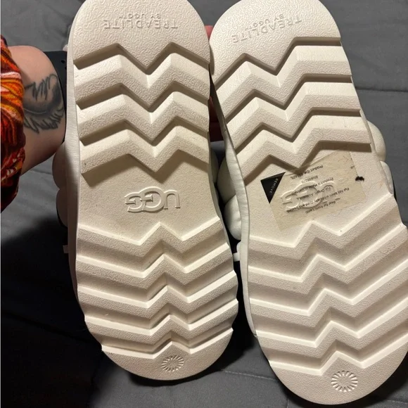 UGG Treadlite White Chunky Platform Slides Women’s Size 8 - Picture 3 of 8
